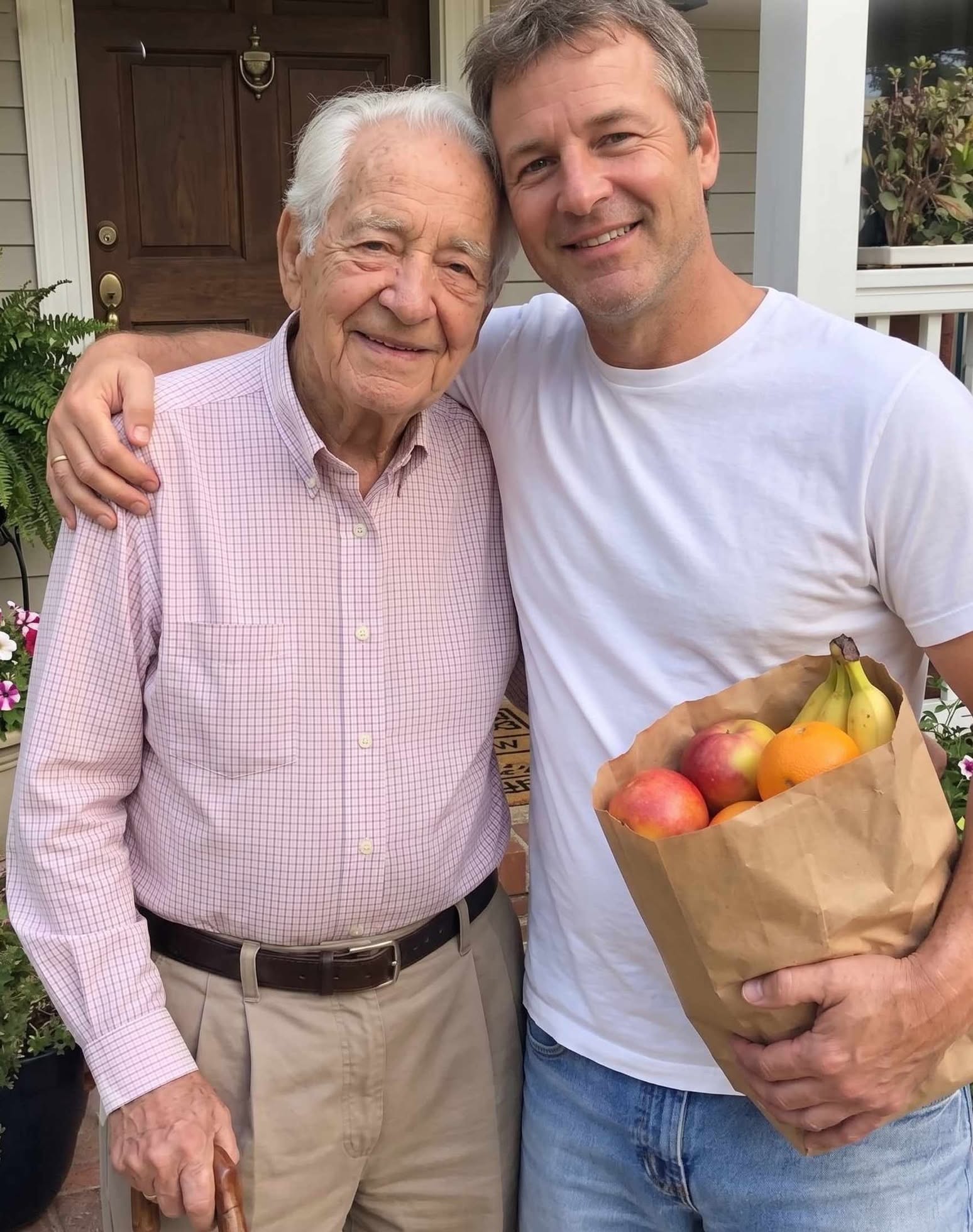 For 12 years, I brought groceries to my 84-year-old neighbor every Sunday — after his funeral, his lawyer handed me an old suitcase and said, “He wanted only you to have this.” For 12 years, I brought groceries to my 84-year-old neighbor every Sunday — after his funeral, his lawyer handed me an old suitcase and said, “He wanted only you to have this.”