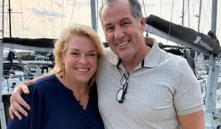 Janelle Brown and Pete Share Another Sweet Moment as Their New Romance Continues
