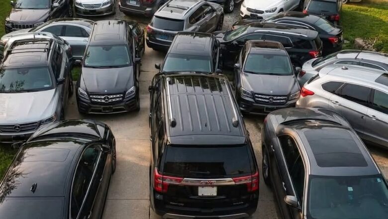My Neighbor Used My Driveway for Six Months—Then She Woke Up to 30 Cars Blocking Her In
